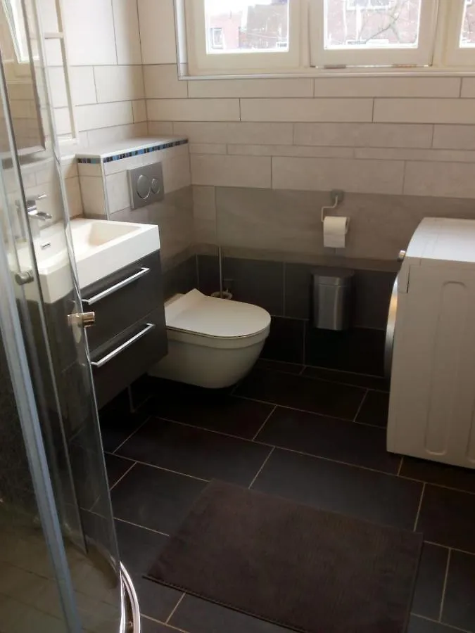 Aldo, Not For Parties, Not A Hotel, Room With Shared Bathroom, No Kitchen Amsterdam Homestay