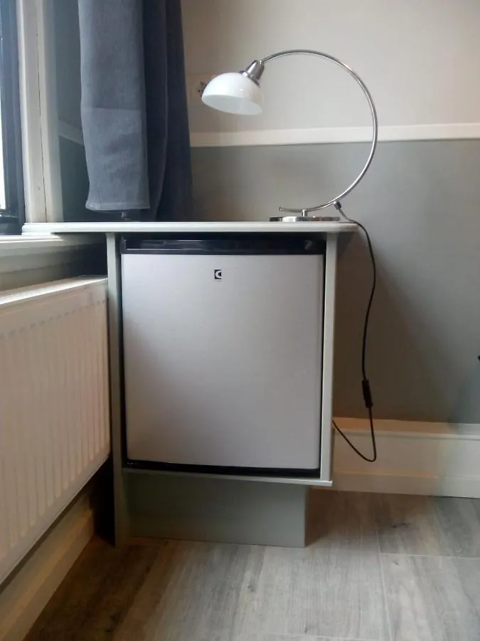 Homestay Aldo, Not For Parties, Not A Hotel, Room With Shared Bathroom, No Kitchen Amsterdam