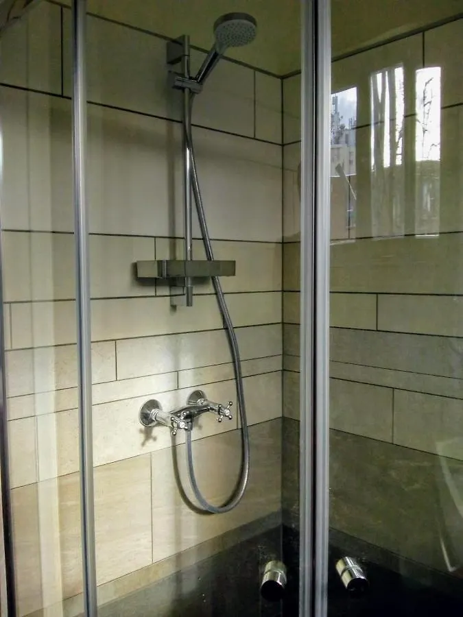 Aldo, Not For Parties, Not A Hotel, Room With Shared Bathroom, No Kitchen Amsterdam
