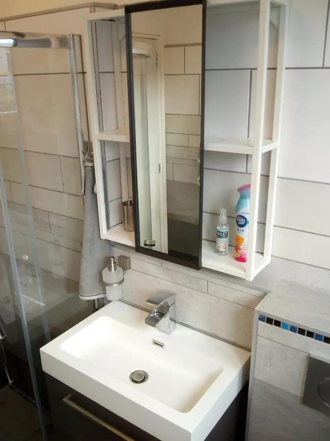 民宿 Aldo, Not For Parties, Not A Hotel, Room With Shared Bathroom, No Kitchen 阿姆斯特丹